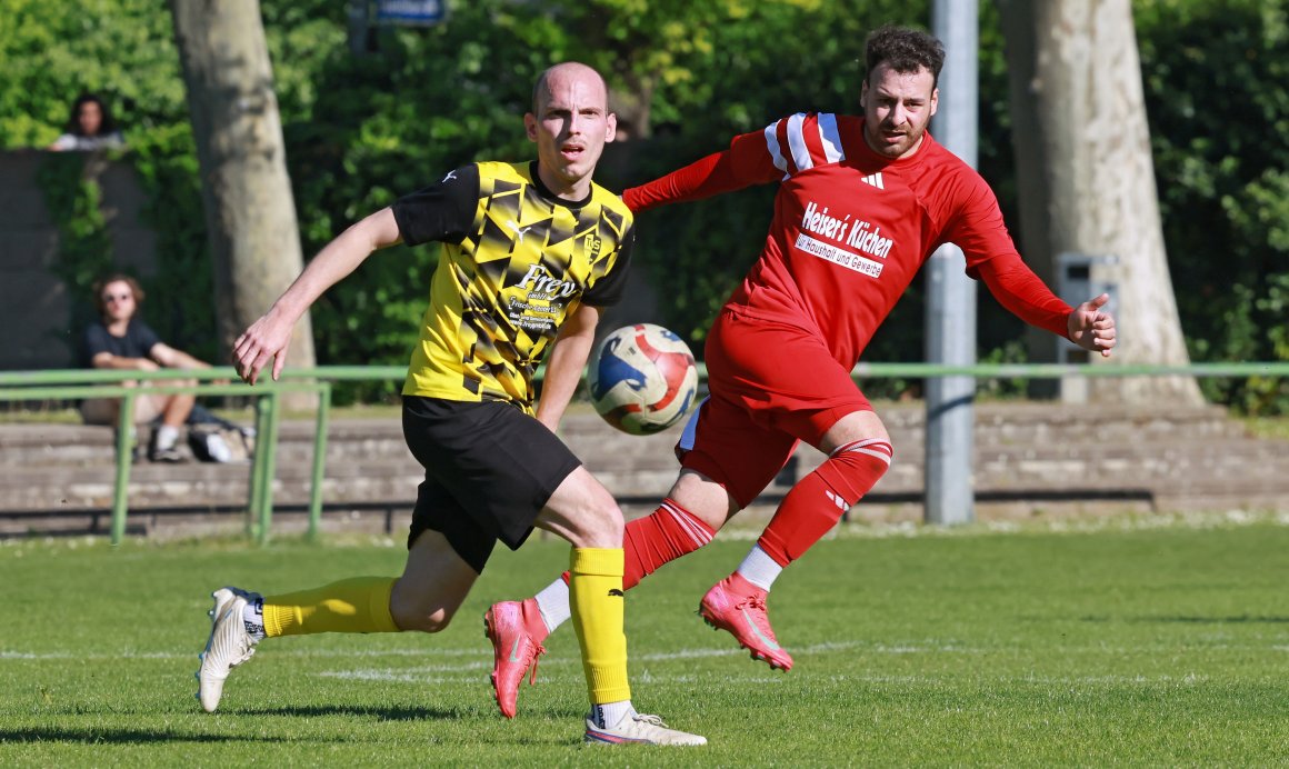 Tim Gabel (r.) ist nach einer Verletzungspause wieder dabei.