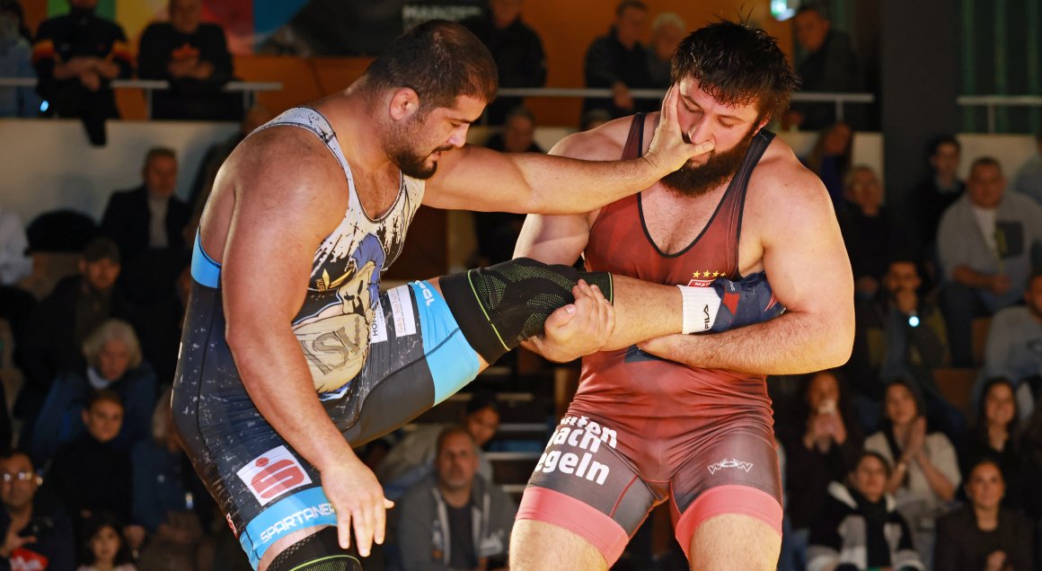 Giorgi Meshvildishvili (r.) hat seinen EM-Titel verteidigt und den Vertrag mit den 88ern verlängert.
