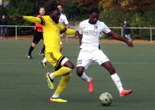 Aliu Candé (r.) debütierte für den VfB im Oktober beim 1:1 im Vergleich mit dem SV Morlautern auf dem Platz am Guckenberg, und das gleich über 90 Minuten.. 