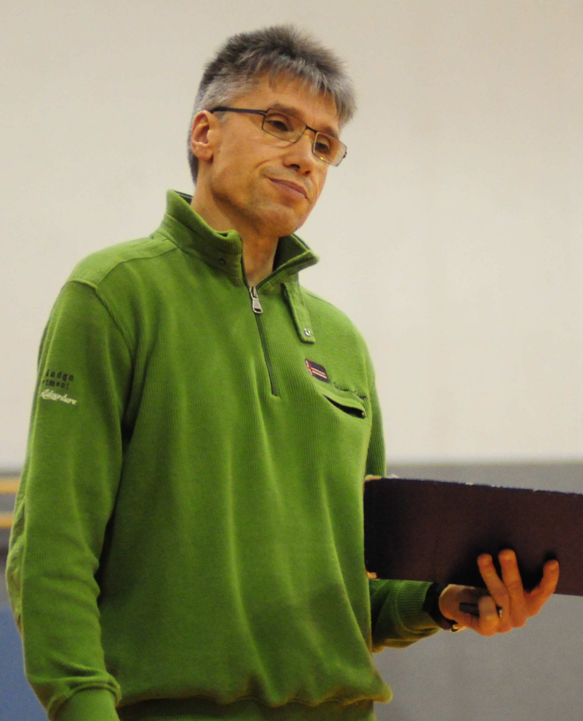 Keineswegs durchgehend wie im siebten Himmel wirkte Trainer Michael Hefter beim Heimspiel der Drittligavolleyballer der TGM Gonsenheim gegen den TV  Bliesen. Dabei durften die Gonsenheimer...