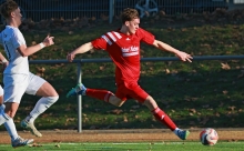 Leon Nauth kommt meist über die Außenbahn und zieht nach innen. Gegen den SV Gimbsheim führte das einmal zum Erfolg, ansonsten klappte offensiv trotz aller guten spielerischen Ansätze diesmal nichts.