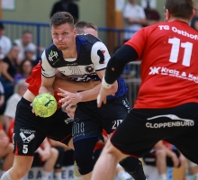 Henrik Walb kassierte in Wittlich früh die Disqualifikation, kann aber am Donnerstag beim zweiten Spiel gegen die TG Osthofen (Bild vom Oberligavergleich) wieder mitwirken. 