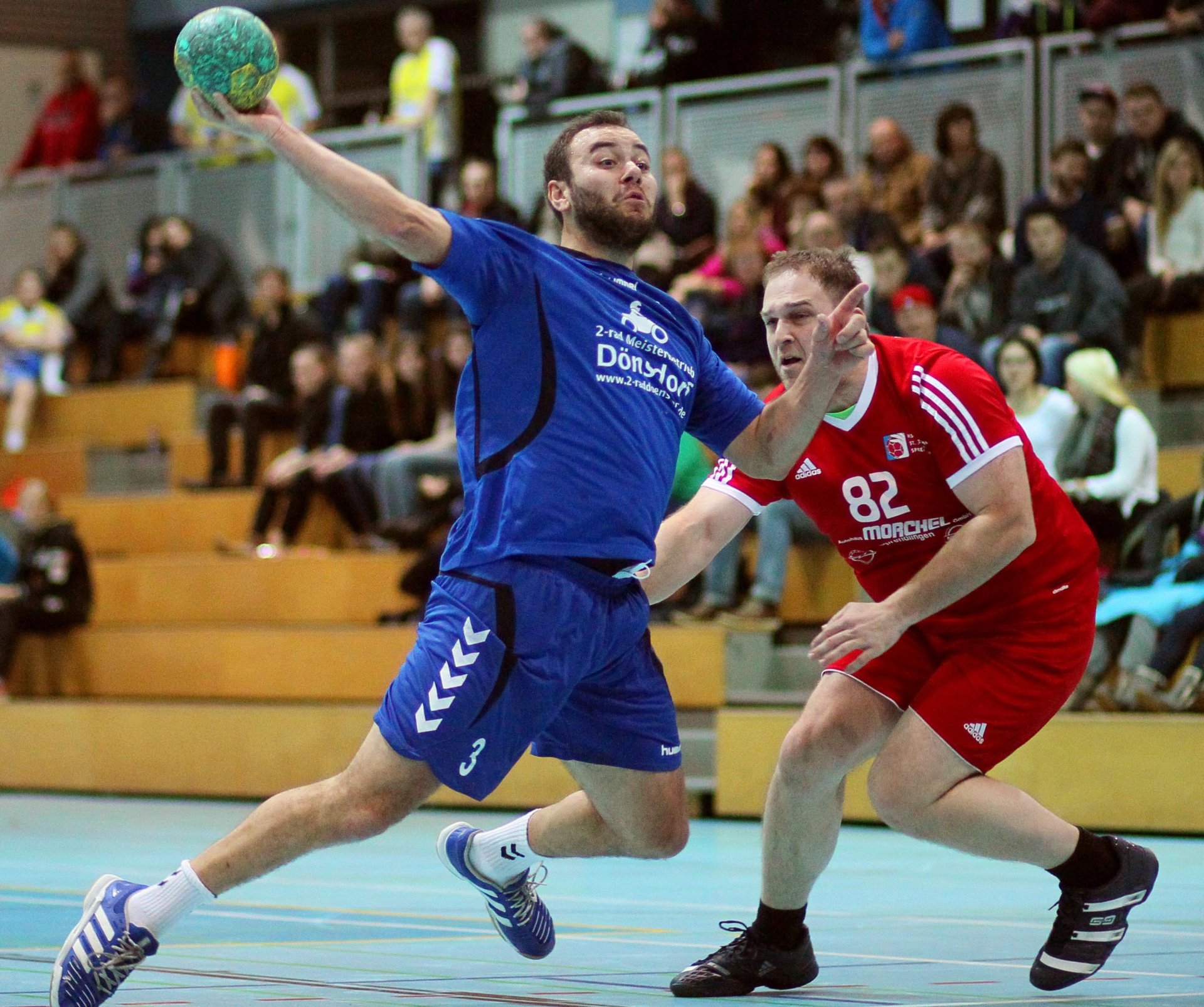 Andreas Born zieht durch: Für Handball-Rheinhessenligist SG TSG/DJK Bretzenheim war der Heimerfolg gegen die HSG Zotzenheim enorm wichtig, um sich im Mittelfeld festzusetzen. Mehr angespornt als geschockt hatte die Gastgeber offenbar der Sieg der Gäste am Tag zuvor gegen Vizemeister SG Saulheim II. 