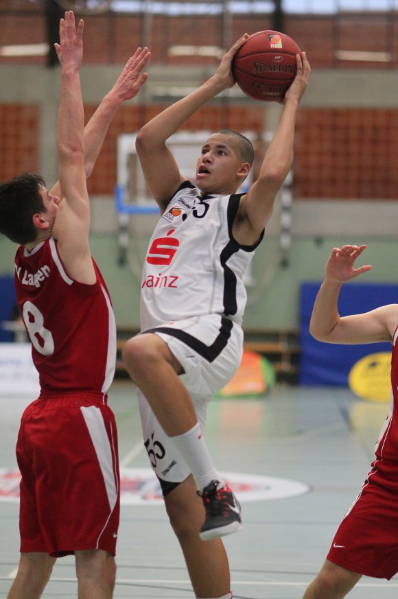 Achtes Spiel, achter Sieg - auch wenn Janik Sheriff einer von nur drei SG-Spielern war, die Trainer Wolfgang Ortmann von seiner Kritik an der Offensivleistung ausnahm.