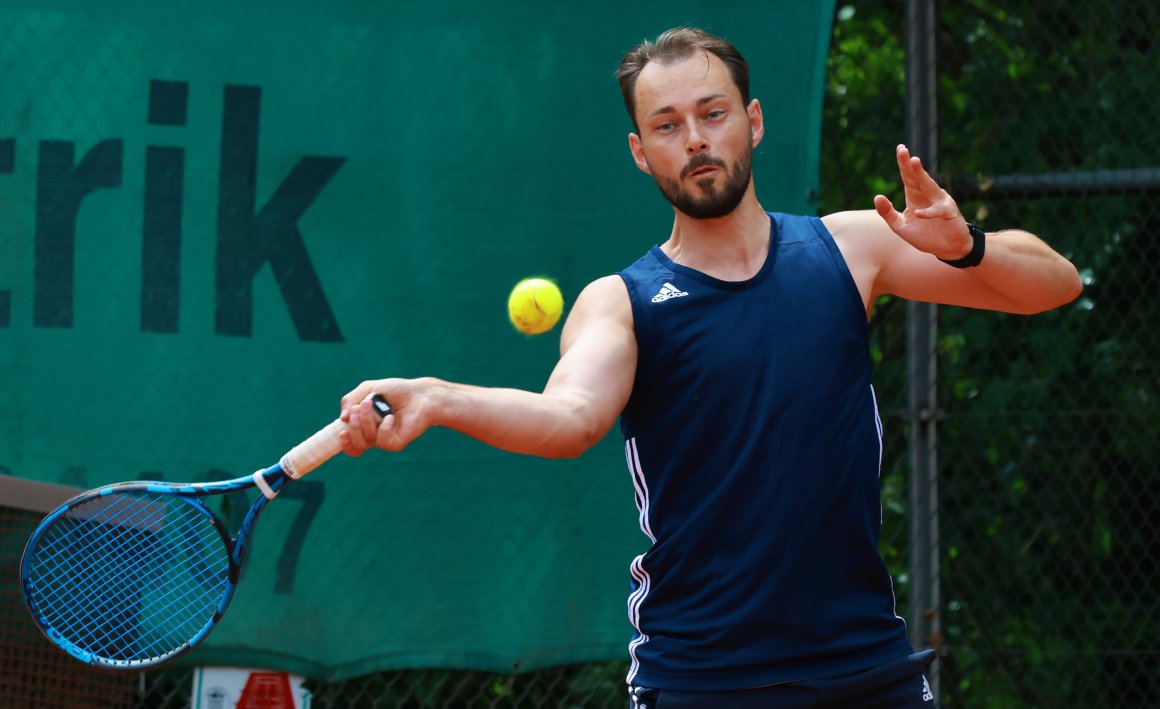 Fabian König gewann eines der vier Einzel der TSG Bretzenheim gegen den TC Jugenheim.