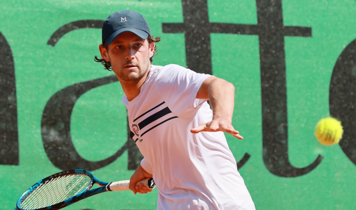 Nach starkem zweiten Satz gab Oscar Mesquida Berg den Matchtiebreak gegen Henrik Albrecht mit 4:10 ab.