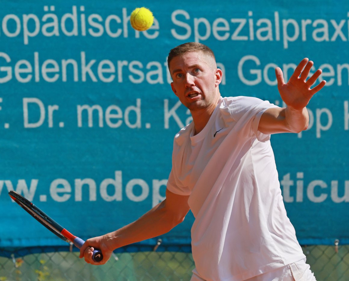 Steffen Hillenmeier gewann seine beiden Sätze mit 6:2.