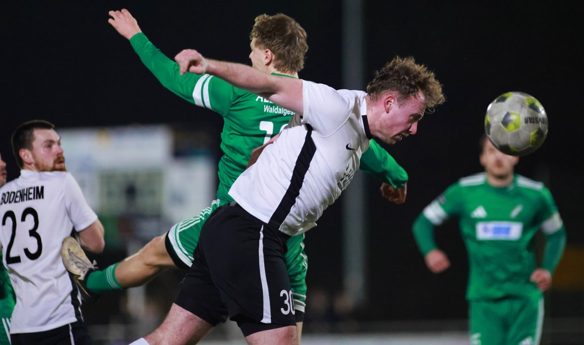 Nico Manz leitete mit einer missglückten Bereinigungsaktion den zweiten Gegentreffer des VfB gegen den ASV Fußgönheim ein, am Ende sorgte der Verteidiger nach einem Standard für die Ergebniskorrektur.
