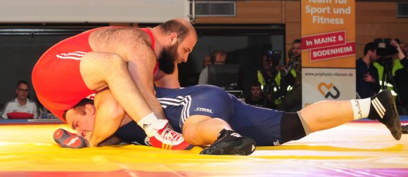 So hatten die 88er ihren 130-Kilo-Mann noch nicht erlebt: Ismail Güzel ...