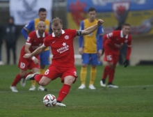 Johannes Geis brachte die 05er im Test gegen Eintracht Braunschweig mit einem Foulelfmeter in Führung.