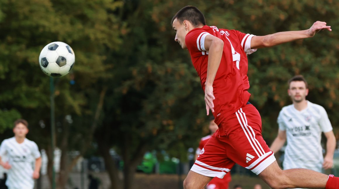Der Fußball trug zu Yurii Orlovskyis rascher Integration bei.