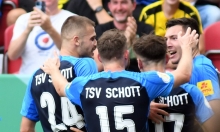 Vor drei Jahren bejubelten die Schottler einen Treffer gegen den BVB...