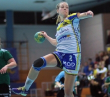 Zehn Tore aus dem Feld und noch einiges vergeigt: Carina Koepcke war in Recklinghausen fast Alleinunterhalterin im Bretzenheimer Angriff. Dennoch war ihr Beitrag im Innenblock der Deckung für den Trainer ihr wertvollerer Part an diesem Tag. 