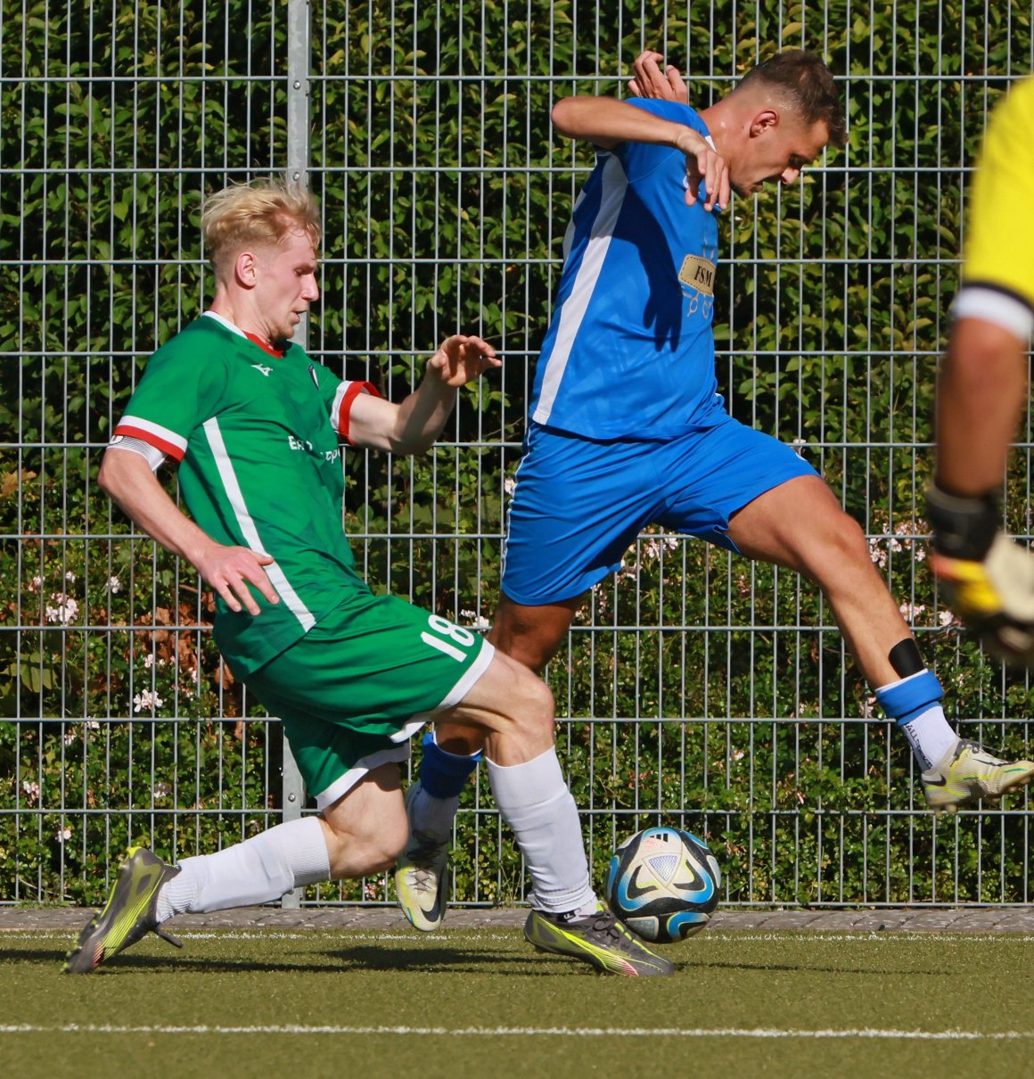 André Schangin (l.) spielt mit der Basara-Zweiten auch in der Bezirksliga eine gute Rolle.