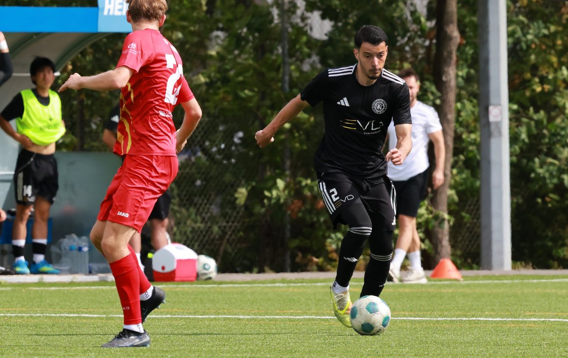 Anas Iatissami brachte den SKC Barbaros in der 72. Minute mit 2:1 in Führung und verhinderte kurz vor Schluss einen vierten Gegentreffer.
