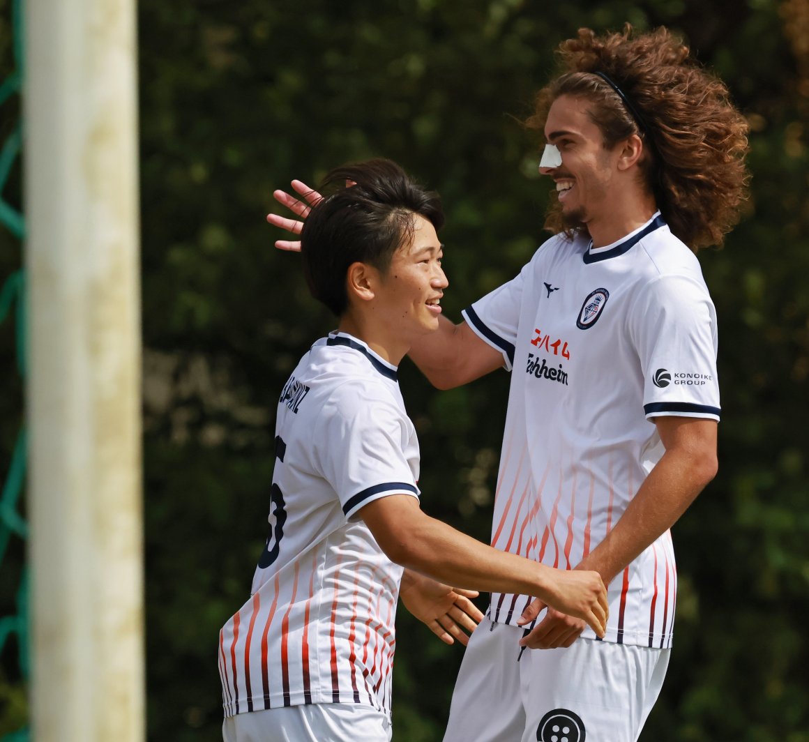 Fuß auf dem Gastpedal: Santiago Munevar (r.) und Shuto Hirata von der SG Basara/Moguntia II.