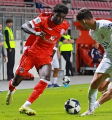 Mokesse Bamba hatte in Heilbronn Mitte der ersten Halbzeit die einzige hochkarätige Chance der U23 auf dem Fuß.