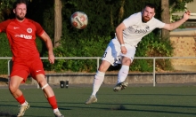 Kaum zurück aus dem Urlaub, macht Calvin Faßnacht sich wieder an die Arbeit und trifft für den VfB Bodenheim, sogar beim Tabellenführer FC Speyer.