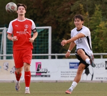 Kenzo Kramer (r.) und die anderen erfahreneren Spieler müssen den VfB Bodenheim beim Weg aus dem Tabellenkeller anführen, fordert Trainer Marco Streker.
