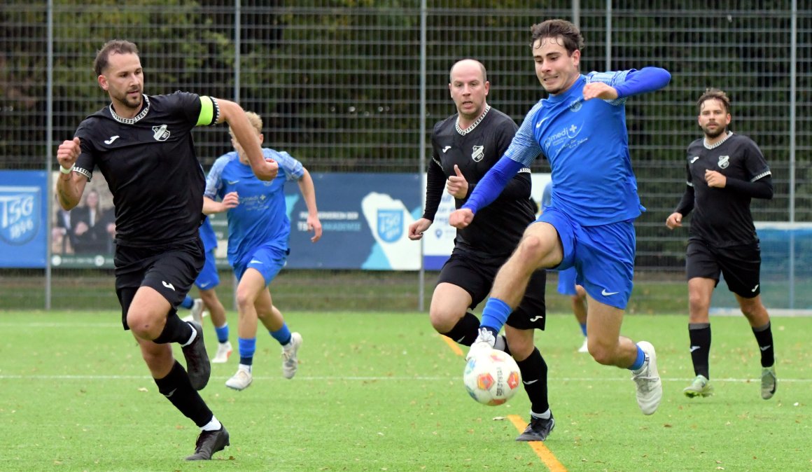 Philipp Japke hat sich zu einem Allrounder der TSG entwickelt, diesmal war er als Zehner im Einsatz. 
