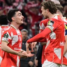 Paul Nebel gab sein Saisondebüt, Stefan Posch rückte wieder in die Abwehrmitte.