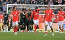 Betretene Mainzer Mienen gab es nicht erst nach dem Schlusspfiff, sondern auch schon nach dem 0:2 zu sehen...