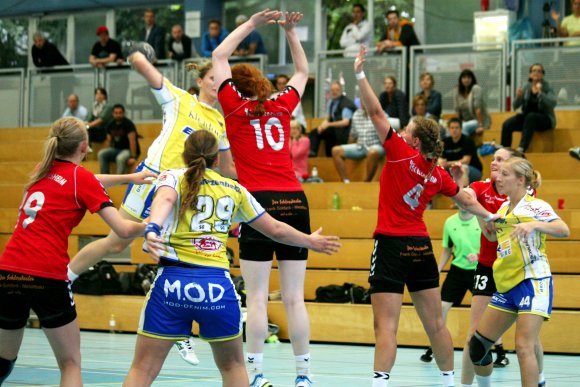 Im Finale des Vorbereitungsturniers gab es die Begegnung schon einmal in diesem Jahr. Die SG gewann damals mit 30:20.