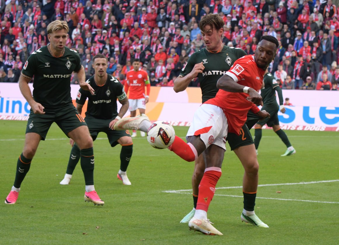Der Weg ins Achtelfinale führt für Sheraldo Becker und den FSV Mainz 05 über den VfL Bochum.