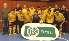 Vier Siege, eine  Niederlage: Die Futsal-Auswahl des SWFV mit dem Bretzenheimer Torwart Christian Wölfelschneider und dem Ingelheimer Philipp Fleischer (vorne links) schlug sich in Duisburg glänzend.