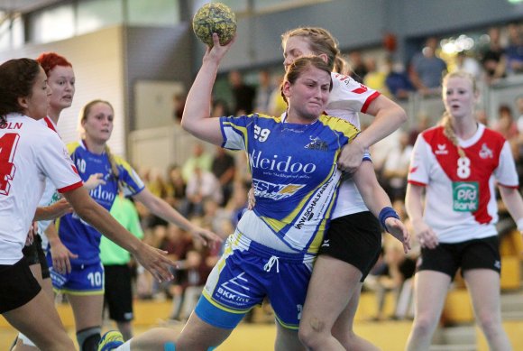 Auf vier Tore kam Michele Chwalek im mit 35:27 klar gewonnenen Heimspiel gegen den 1. FC Köln. Genauso viele Tore hat die Kreisläuferin und amtierende Torschützenkönigin der Liga in den vergangenen vier Partien zustande gebracht.