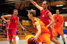 Die ASC-Männer mit Fabian Bahlke zeigen sich zum letzten Mal in dieser Saison ihren Fans im Theresianum.