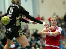 Linkshänderin und 05-Kapitänin Laura Schmitt darf sich mit ihrer Mannschaft durchaus etwas ausrechnen gegen die favorisierten Bensheimerinnen, die auch nicht gerade eine optimale Saison spielen.