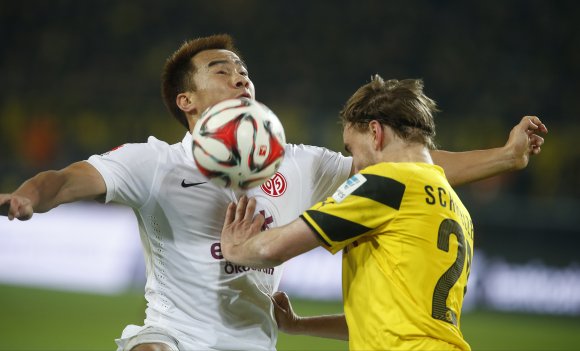 Shinji Okazaki hatte die frühe Mainzer Führung eingeleitet, Marcel Schmelzer schoss die Ecke, die zum 1:1 durch Neven Subotic führte.