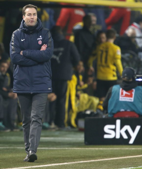 Die Lage ist ernster geworden - nach der Niederlage in Dortmund steht Trainer Kasper Hjulmand mit dem FSV Mainz 05 am kommenden Samstag gegen Eintracht Frankfurt stärker unter Druck.