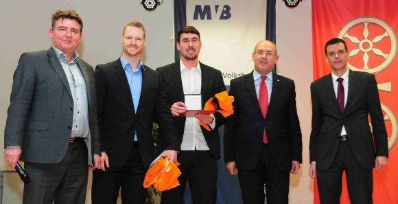 Die Mainzer Baseballer Max Boldt (2.v.l.) und Jan-Niclas Stöcklin belegten mit der deutschen Nationalmannschaft bei den Europameisterschaften den fünften Rang.