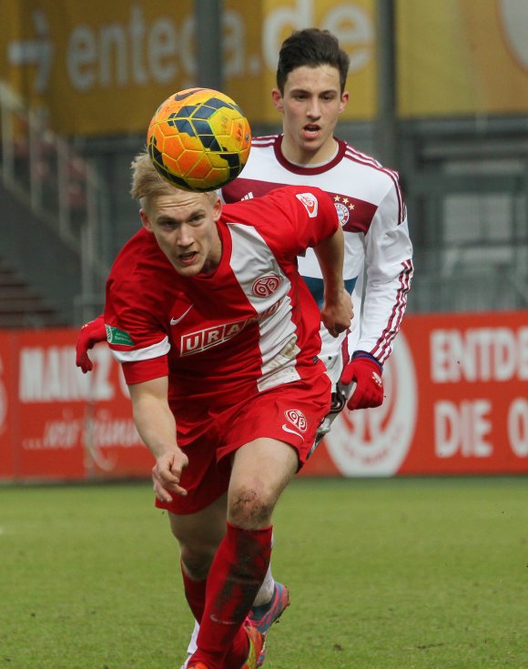 Mike Andreas und seine Mitspieler standen defensiv sehr sicher und ließen kaum Münchener Gelegenheiten zu, mussten sich nach zwei Standardtoren aber mit 0:2 geschlagen geben.