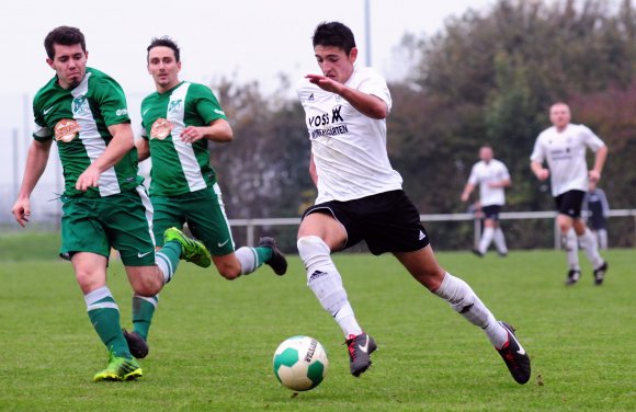 Alex Mignogna (r.) und der TSV Zornheim wollen ihre Rolle als gefährlicher Verfolger von Tabellenführer TuS Marienborn behaupten. Darunter soll am Wochenende die TSG Bretzenheim leiden.