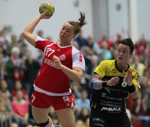 Wie viele 05-Spielerinnen hatte auch Johanna Holstein ihre starken Minuten. So war sie durch ihre beiden Treffer am Drehen der Partie vor der Pause beteiligt, danach gelang ihr im Angriff nicht mehr viel.