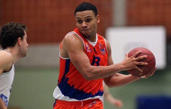 Soll vor allem den Crailsheimer Center Christoph Tetzner kleinhalten: Noe Trenz.