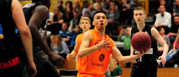 Nicht zu stoppen: Jerome Gahr stellte die gegnerische Defense ein ums andere Mal vor schwierigste Aufgaben.