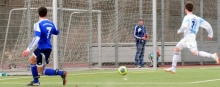 Nicht zu halten: Patrick Wagner stellte die Gau-Algesheimer Hintermannschaft mit seinem Tempo immer wieder vor Herausforderungen. In der 54. Minute erzielte der Klein-Winternheimer Außenstürmer das 2:0.