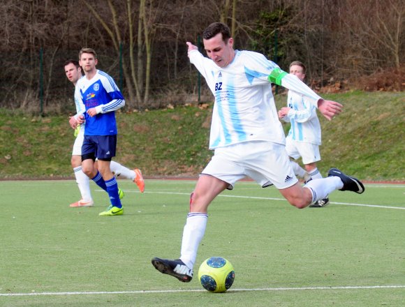Die Abstiegsgefahr wächst: Durch die 1:3-Niederlage gegen den FC Schwabsburg sind Johannes Kull und die SpVgg Gau-Algesheim der B-Klasse ein Stücken nähergekommen.