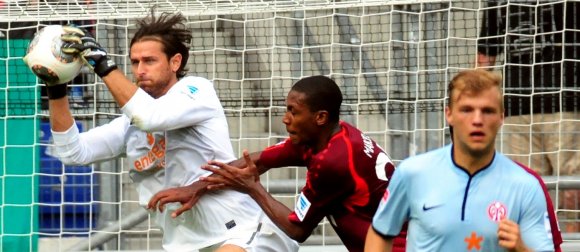 Könnte mit seiner Klage ein Erdbeben in der Fußballwelt auslösen: Ex-05-Torwart Heinz Müller.