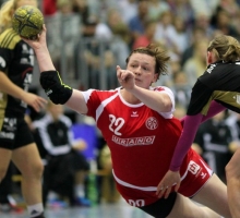 Durch einen Fingerbruch ist Hanna Dankwardt derzeit außer Gefecht, dafür ist sie aber die Erste unter den Feldspielerinnen von Handball-Zweitligist FSV Mainz 05, die für die kommende Saison ihr Bleiben zusagte. 