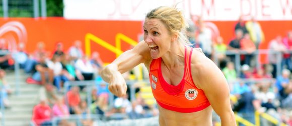 Ihr erklärtes Ziel ist die Teilnahme an den Olympischen Spielen in Rio, danach will Carolin Hingst ihre Karriere beenden. Der Ärger mit der Uni verleidet ihr den Spaß am Sport aber gewaltig.