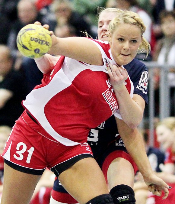 Ihre Rolle ausbauen konnte Selina Adeberg in der zu Ende gehenden Saison mit Zweitligist FSV Mainz 05. Wie mit Janka Bauer und Katrin Feldmann, plant der Verein auch mit Adeberg die Zukunft. Das Trio zeigt sich mit den Plänen einverstanden.