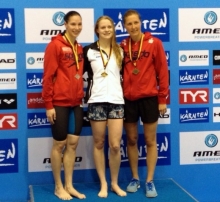 Ihr erster großer nationaler Titel: Laura Simon wurde am Freitag Deutsche Meisterin über 50 Meter Brust vor Dorothea Brandt (l.) und Caroline Ruhnau.