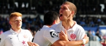 Damian Roßbach (r.= erzielte im Oktober in Wiesbaden das 1:0. Diesmal wird der 05-Kapitän im Derby fehlen.