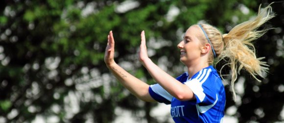 Traf dreimal beim 5:0-Sieg des TSV Schott gegen den SC Bad Neuenahr: U19-Nationalspielerin Chiara Loos.