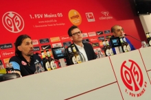 15 Punkte hat Martin Schmidt in neun Spielen mit dem FSV Mainz 05 geholt und die Mannschaft aus den bedrohten Regionen herausgeführt. Die Bilanz seines Kollegen Roberto di Matteo in den vergangenen Wochen ist dürftiger: Sechs sieglose Spiele hintereinander lassen es nicht ausgeschlossen erscheinen, dass sich Schalker und Mainzer in der Tabelle noch begegnen.